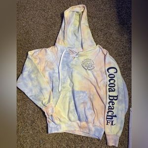 Small pastel, tie-dye pull over/sweatshirt